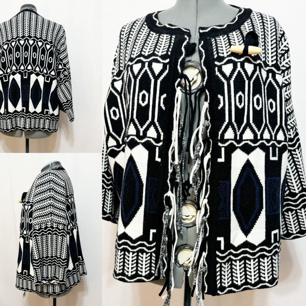 Vincente  NWT Sz XL  Aztec Fringes 3/4  Bell Sleeves Cardigan Sweater